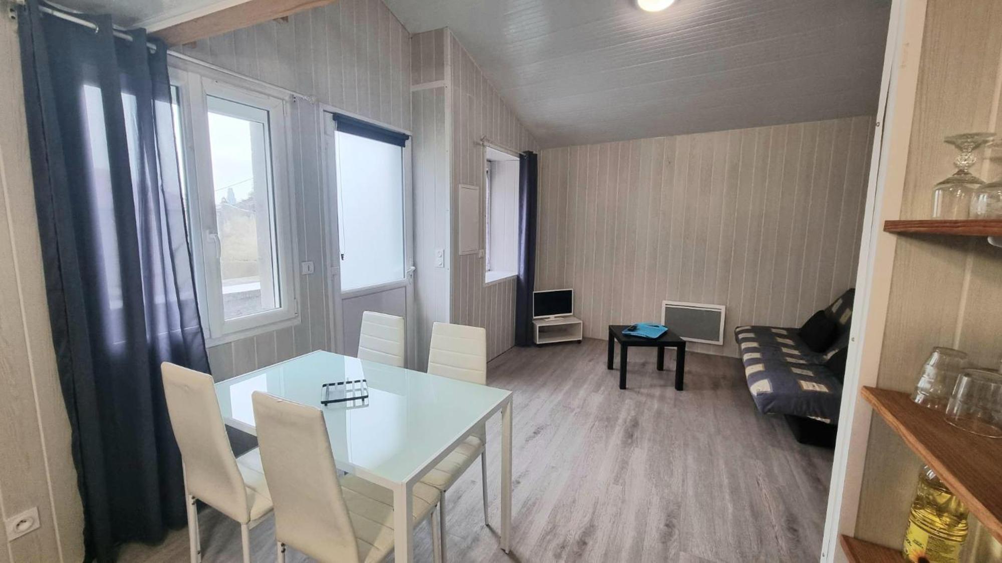 Brassac-les-Mines La Mezzanine - 2-4 Pers - Centre-Ville מראה חיצוני תמונה